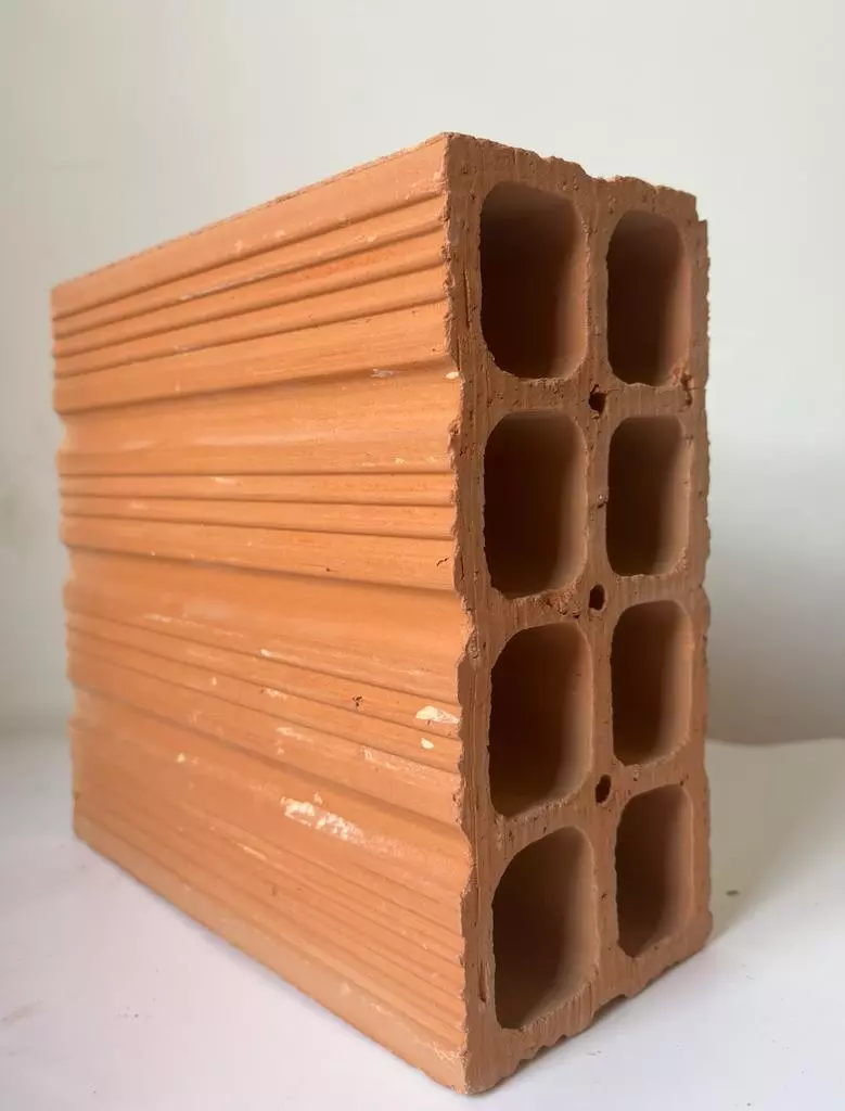 Tijolo de 8 furos - 09x19x19
