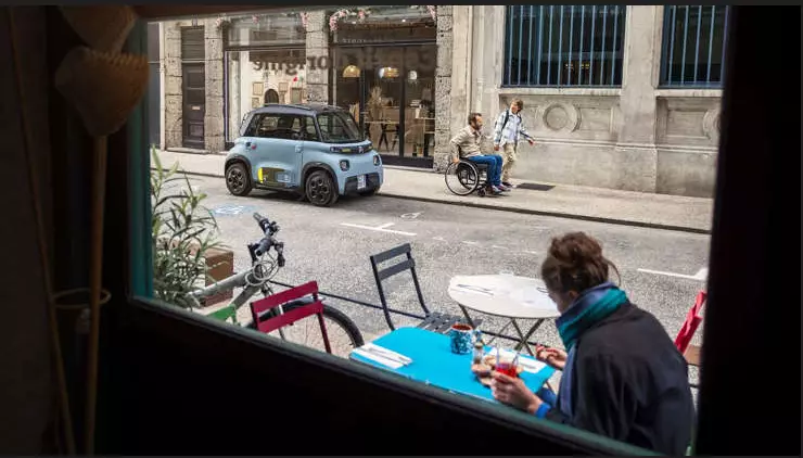 Cotado para o Brasil, elétrico Citroën Ami ganha protótipo de versão PCD