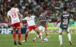 Fluminense bate o Internacional e se aproxima do G6 do Brasileirão