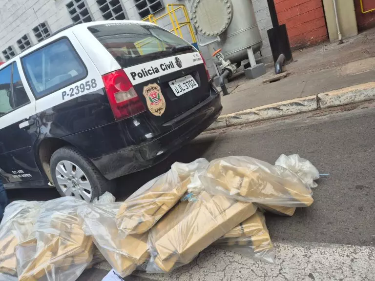 Polícia Civil incinera 90 quilos de drogas apreendidas na região de Botucatu