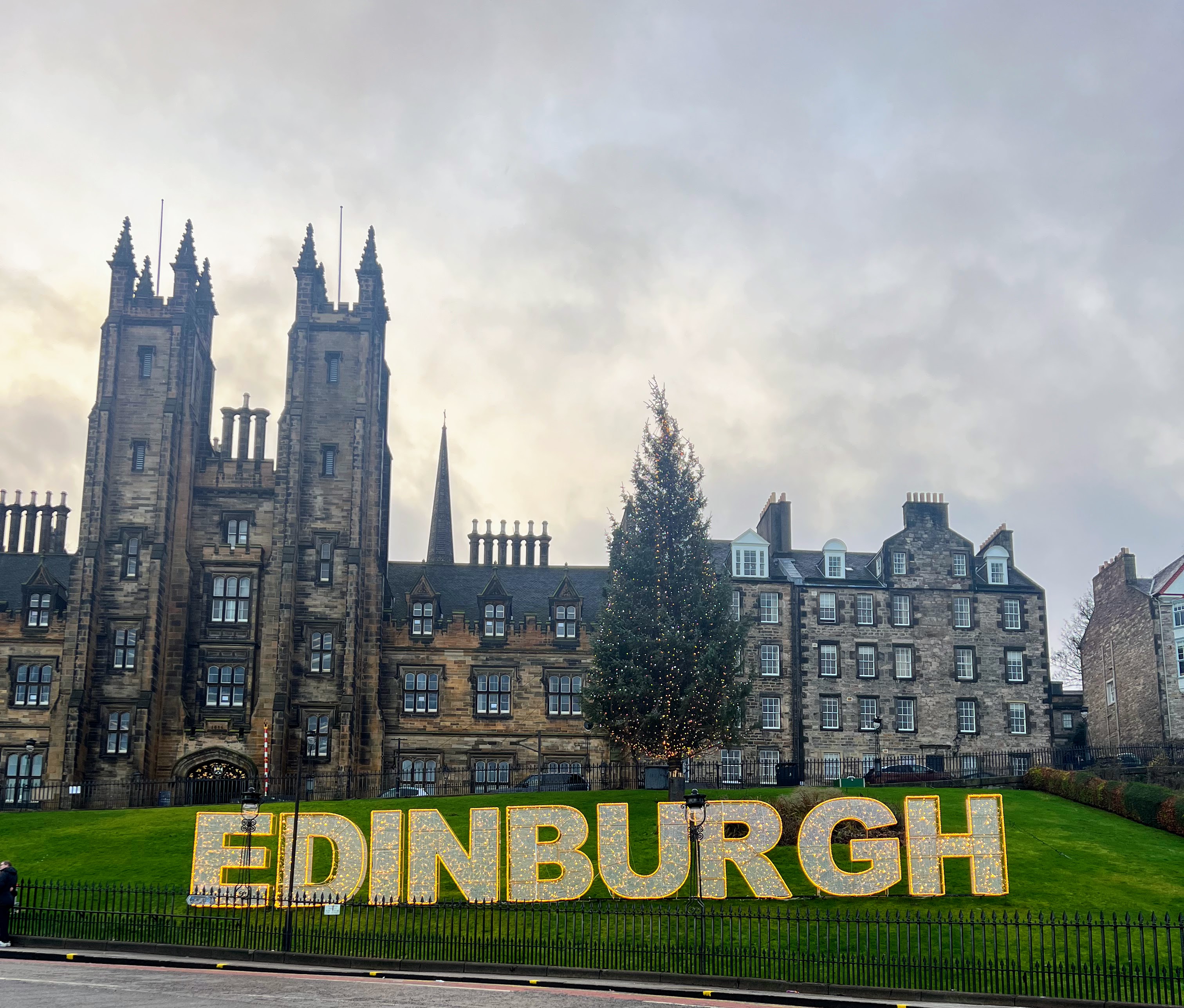 DICAS DE EDIMBURGO NA ESCÓCIA: VIAGEM LOWCOST DICAS DE EDIMBURGO NA ESCÓCIA: VIAGEM LOWCOST