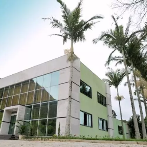 La Empresa