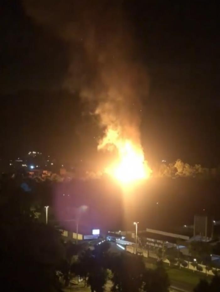 Incêndio de grandes proporções atinge Projac