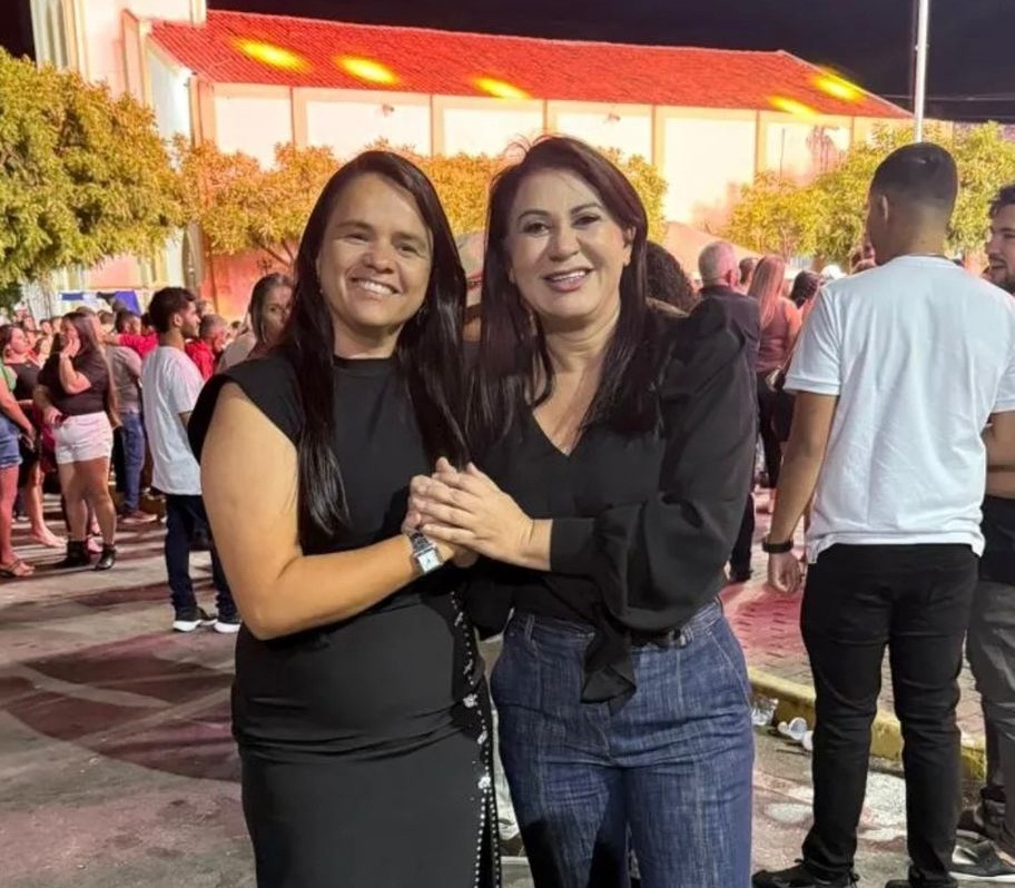 Vereadora Adriana de Agenor, de Solidão, declara apoio à pré-candidatura de Eliane Soares à Câmara Federal