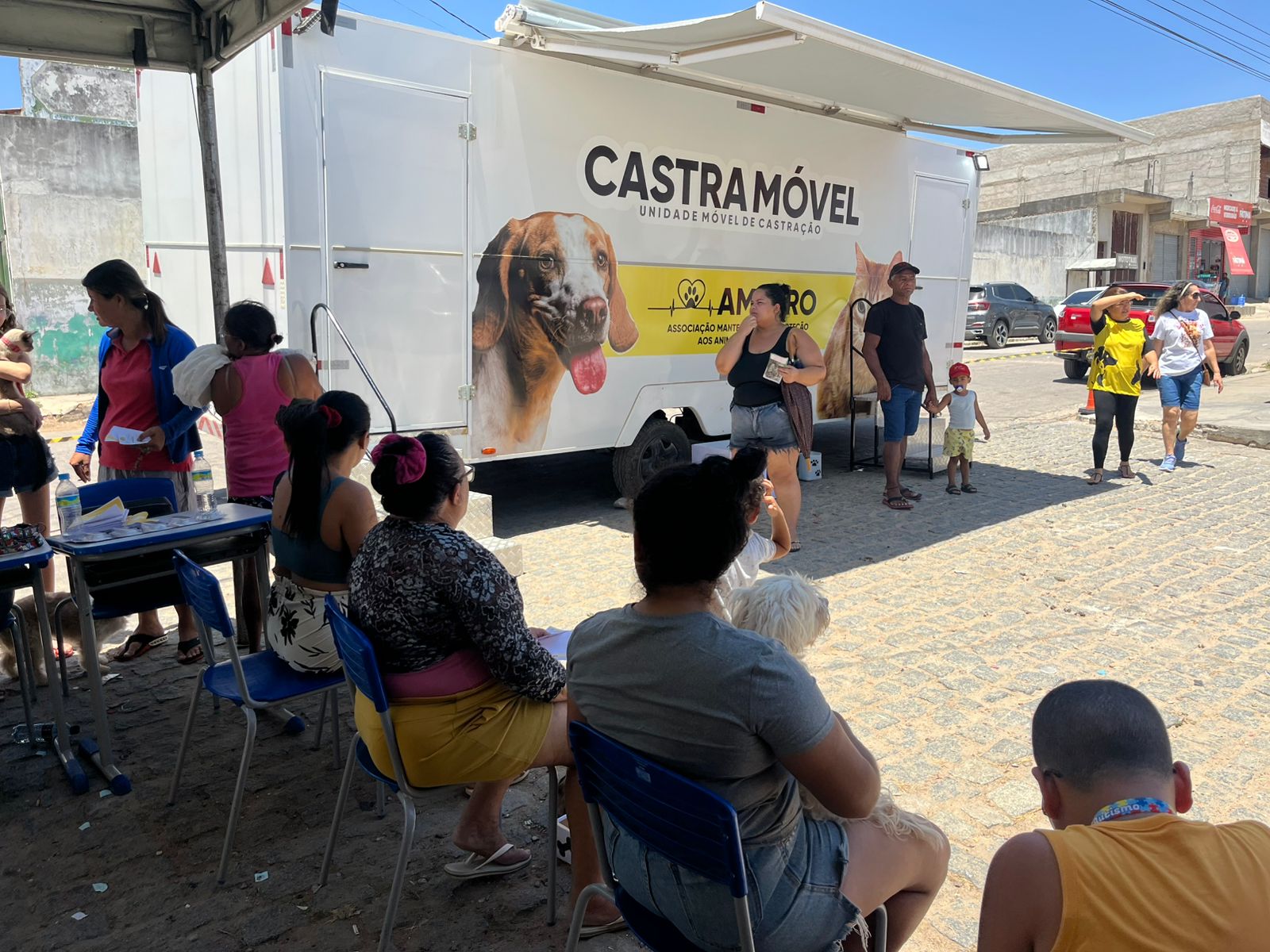 Mutirão veterinário no bairro Nossa Senhora de Fátima é realizado pela Prefeitura de Ouricuri em parceria com a Amparo