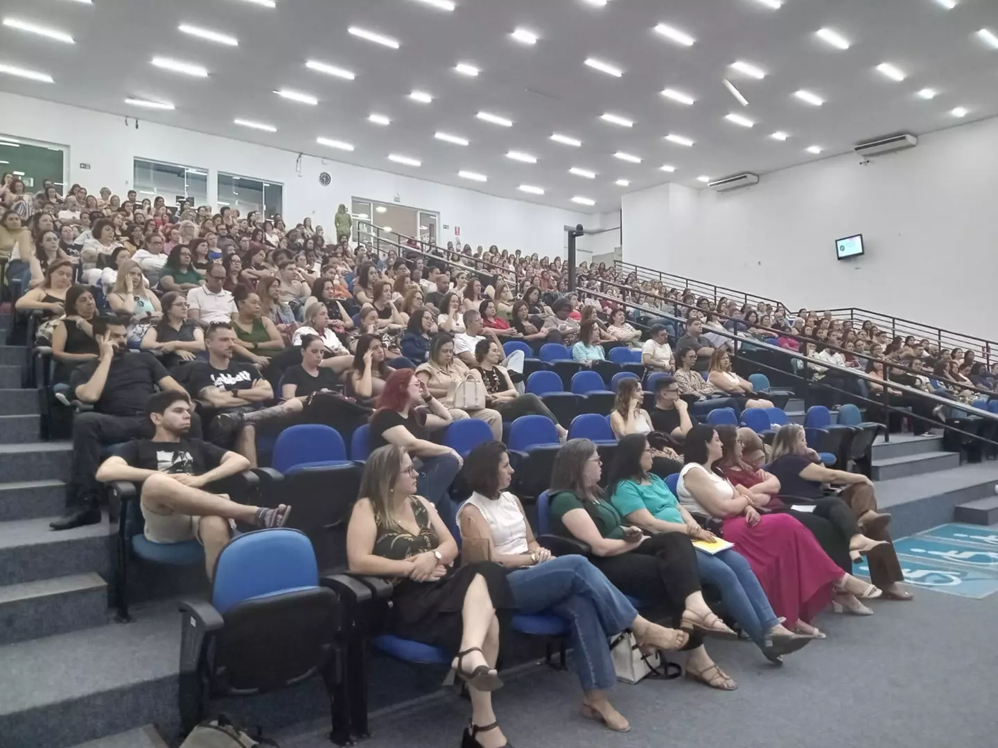 Semana da Educação 2025 valoriza profissionais da rede municipal de ensino