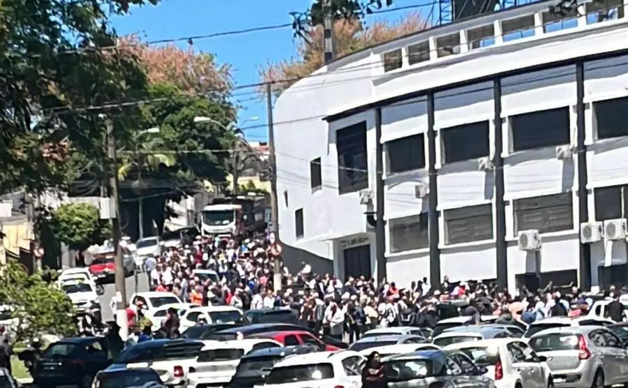 Ponte Preta busca seu primeiro título nacional, e torcida faz fila por ingresso