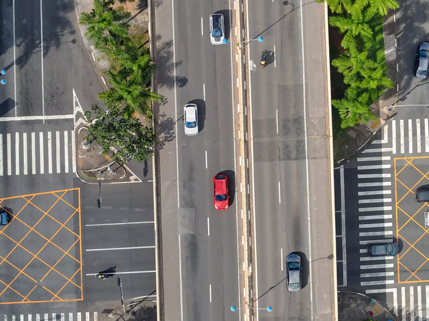 Mortes em vias urbanas e rodovias caem 16% em 2025