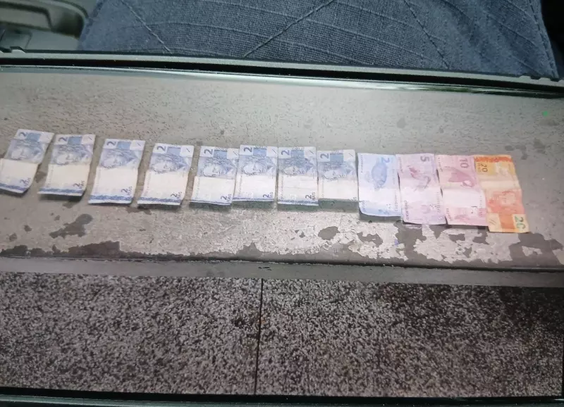 Tentativa de furto a ônibus termina com prisão por roubo em Vinhedo