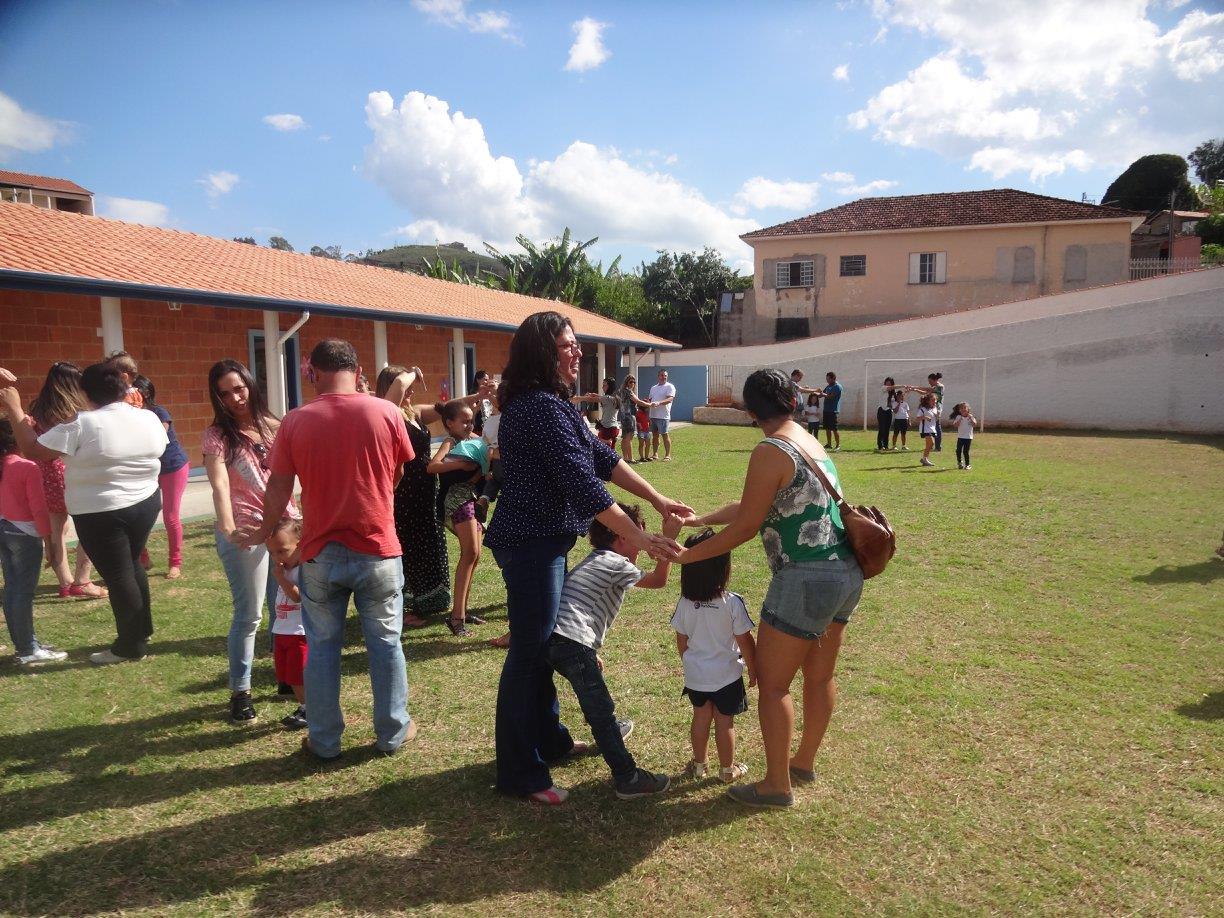 Vivência entre pais, alunos e educadores da Educação Infantil