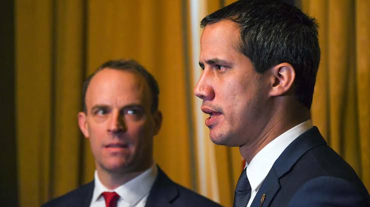 Guaidó anuncia seu retorno a Venezuela