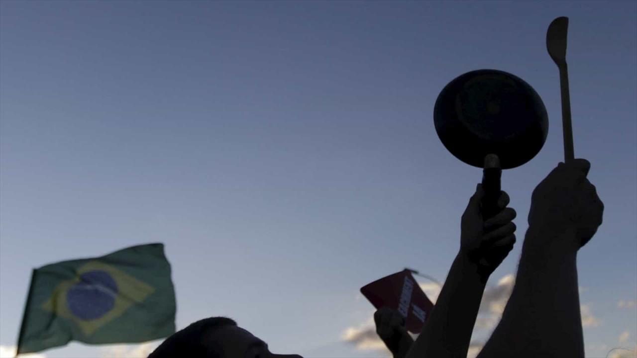 O povo começa acordar: Vinte e uma capitais protestam contra governo Bolsonaro