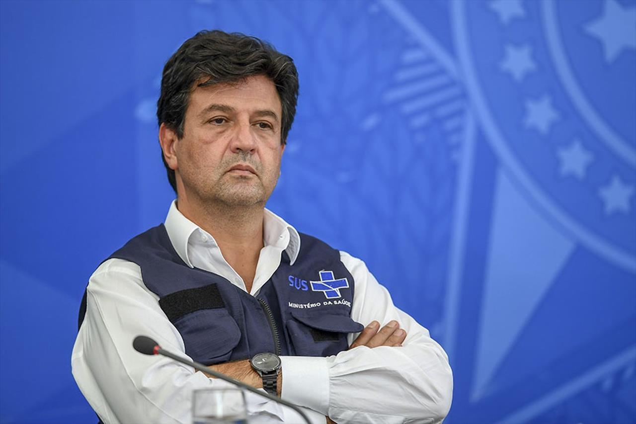 Bolsonaro faz papel fundamental para levar País à catástrofe, diz Mandetta