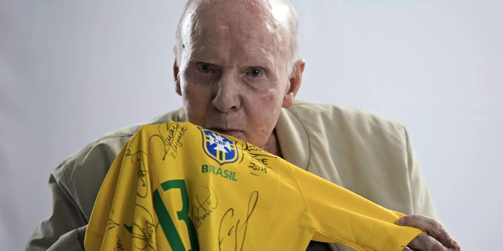 Zagallo é internado com infecção respiratória