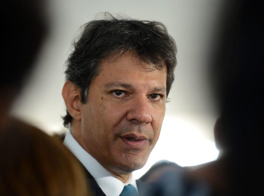 Juíza restringe visitas de Haddad a Lula na prisão