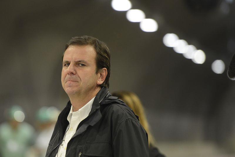 Ex-prefeito do Rio Eduardo Paes é submetido a cateterismo