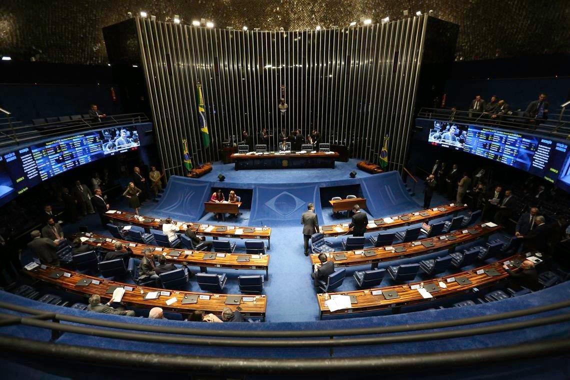 Câmara e Senado estão prontos para eleições internas e posses