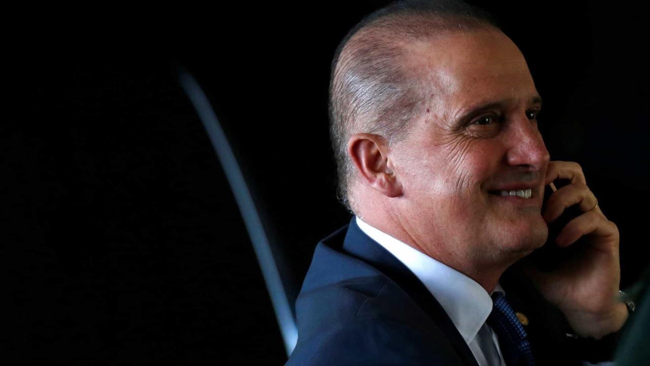 Conversa entre o presidente Jair Bolsonaro e o chefe da Casa Civil Onyx é vazada