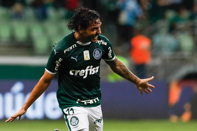 Ricardo Goulart brilha e Palmeiras vence o Ituano