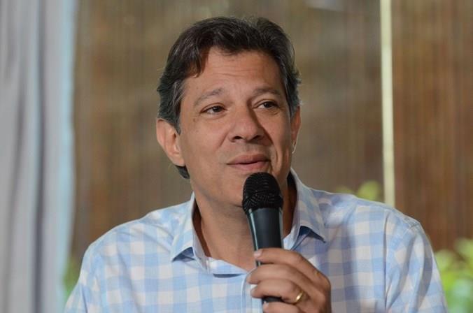 Justiça arquiva processo contra Haddad ao 'não ver indícios de favorecimento' do petista a empreiteira