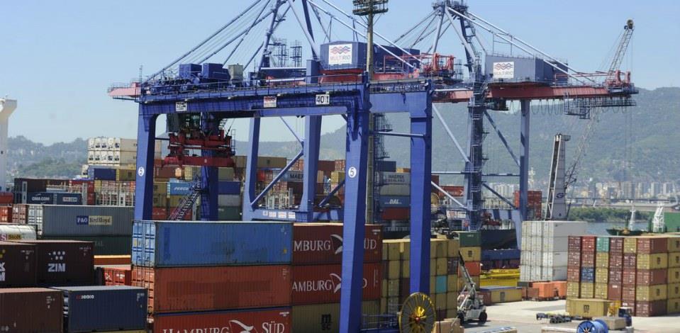 Balança comercial atinge superávit de US$ 3,673 bilhões em fevereiro