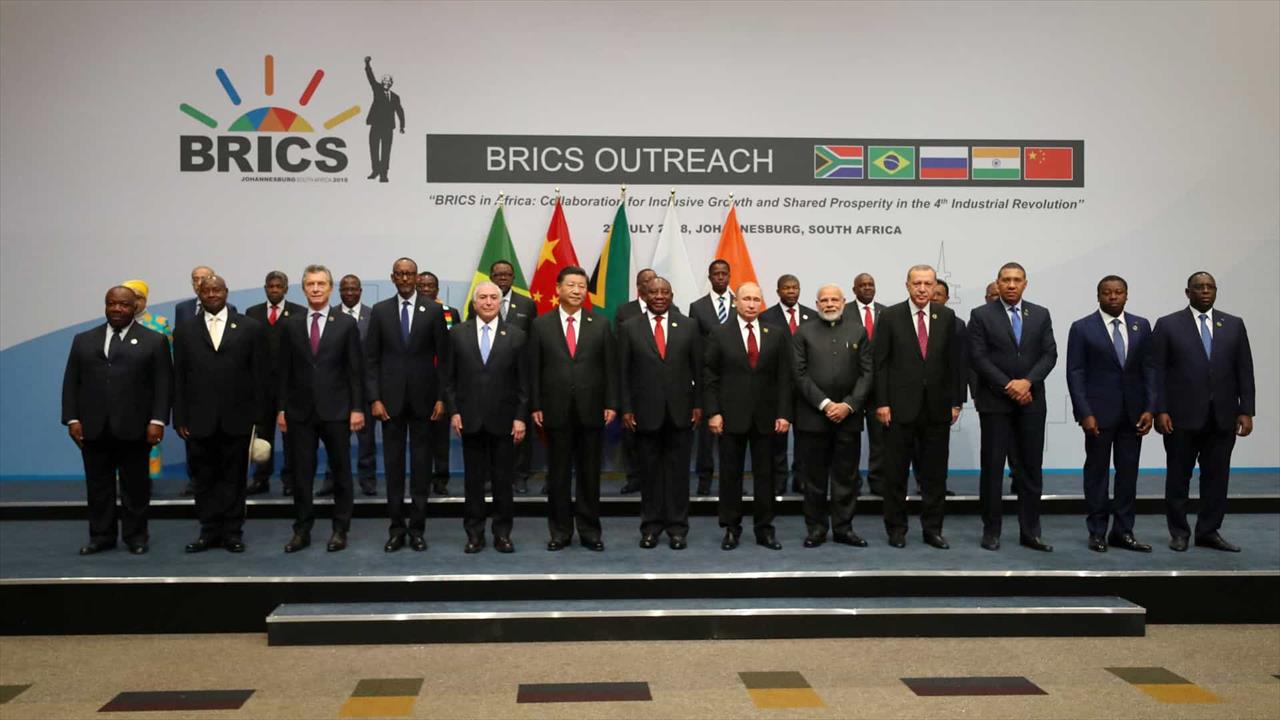 Brasil vai sediar Cúpula do Brics em novembro