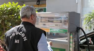 Procon Estadual notifica postos de combustível e promove ação de orientação em Bonito