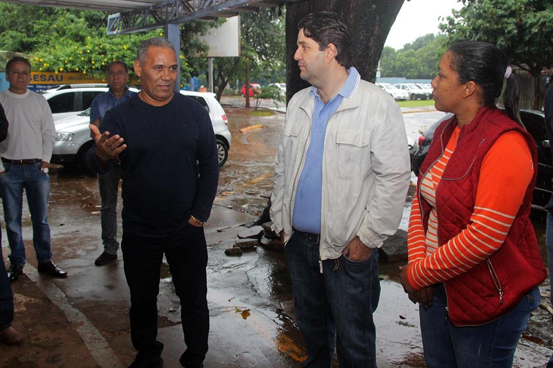 Titular da Sesau se reúne com lideranças das Moreninhas para tratar sobre Hospital da Mulher