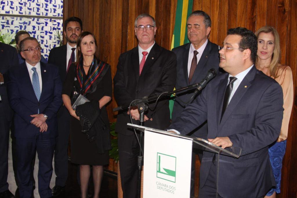 Grupo pró-Moro de MS que ameaçou Fábio Trad, responde por crime de racismo na internet