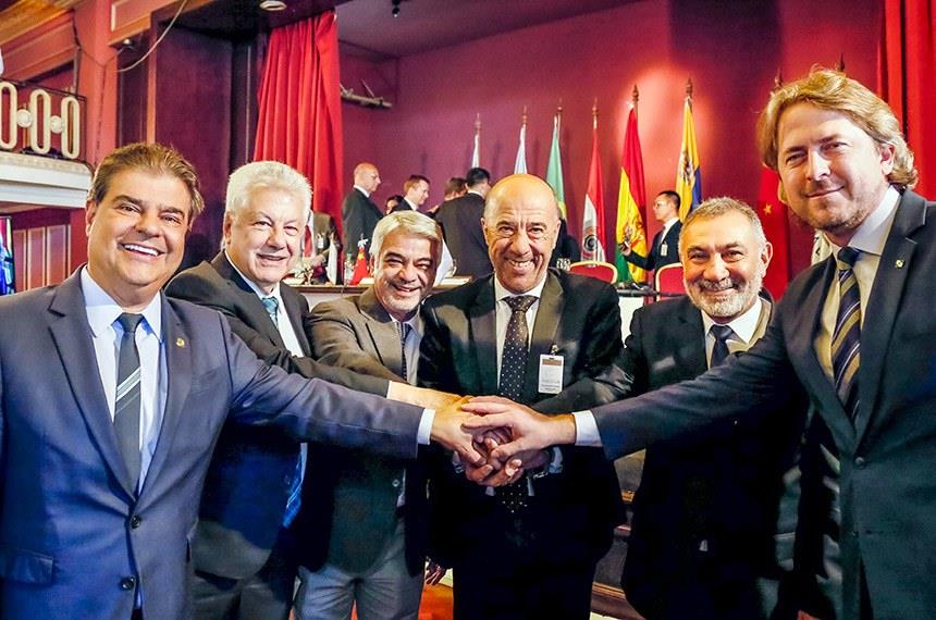 Parlasul elege novo presidente para 2020