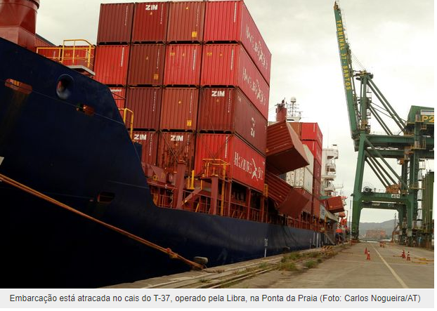 APÓS QUEDA DE CONTÊINERES NO MAR, PERITOS DOS EUA CHEGAM AO PORTO DE SANTOS