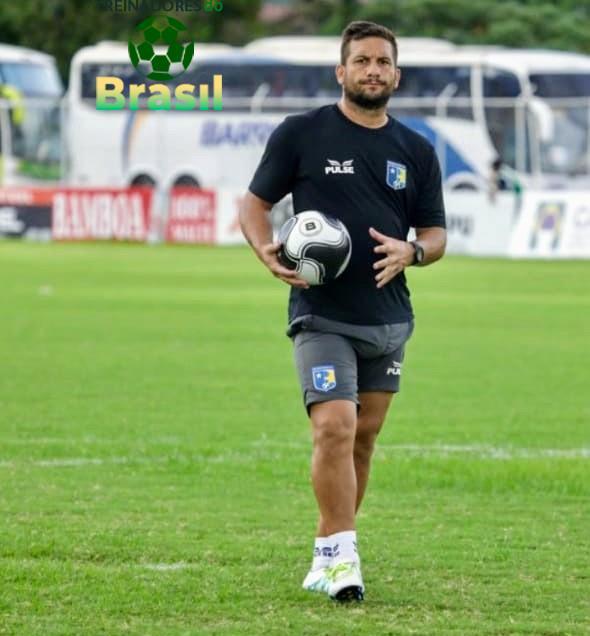 MAIKEN KEHRWALD: De volta ao mercado, preparador de goleiros aguarda novos desafios!