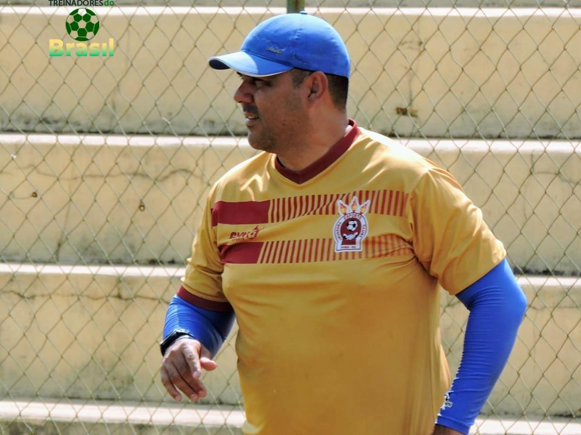 KIKO ARAÚJO: Umuarama vence Mineiros e segue na luta pela classificação.