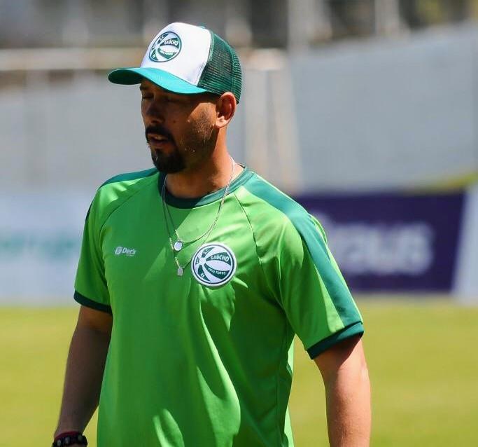 FABIANO BORBA: Treinador realizou grande campanha na copa Seu Verardi!