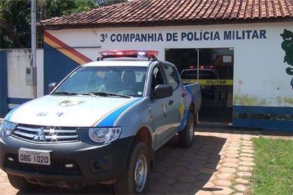 Homem é preso por dirigir embriagado com criança no carro e desmaia durante confecção do boletim de ocorrência em Confresa