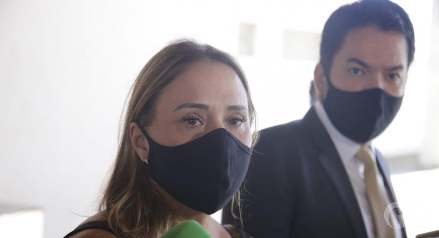 Mãe espera reconstituição para esclarecer morte de Isabele