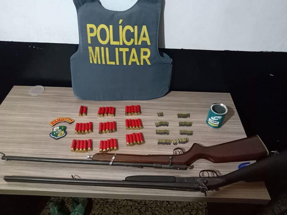 Polícia Militar prende homem com espingarda, rifle e mais de 100 munições em São Félix do Araguaia