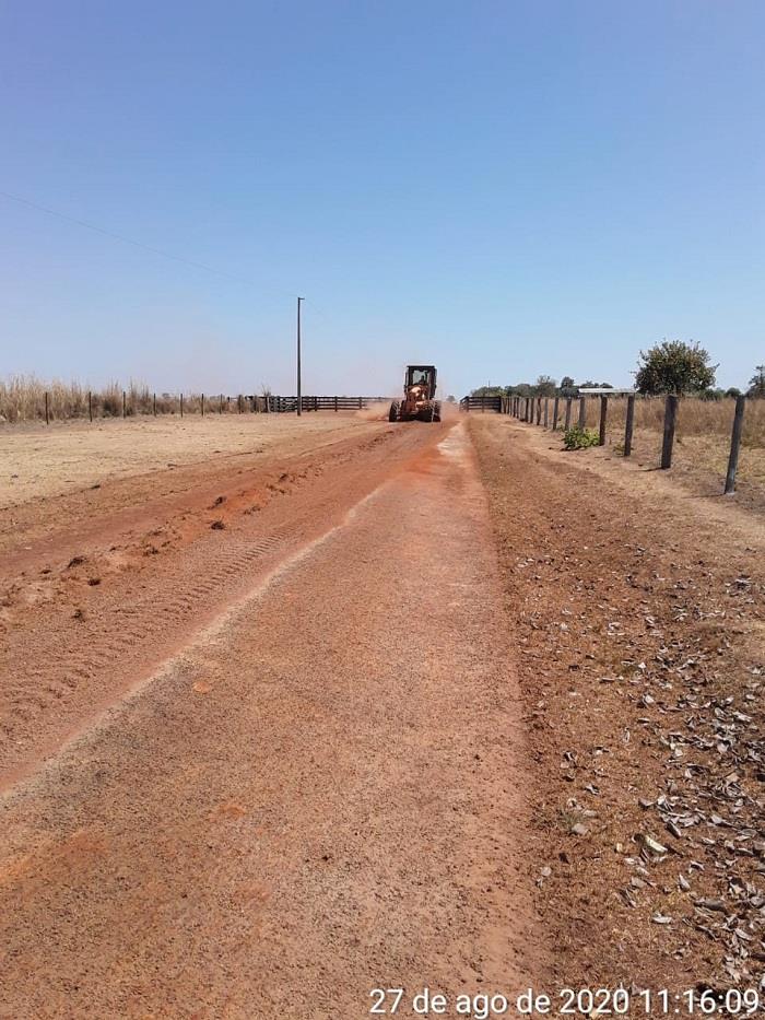 Prefeitura recupera estradas da região da Serra do Magalhães