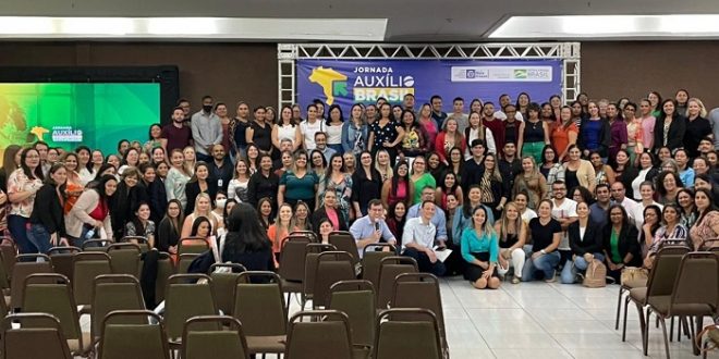 Representantes da SEMDAS de São Félix do Araguaia participam de reunião em Cuiabá