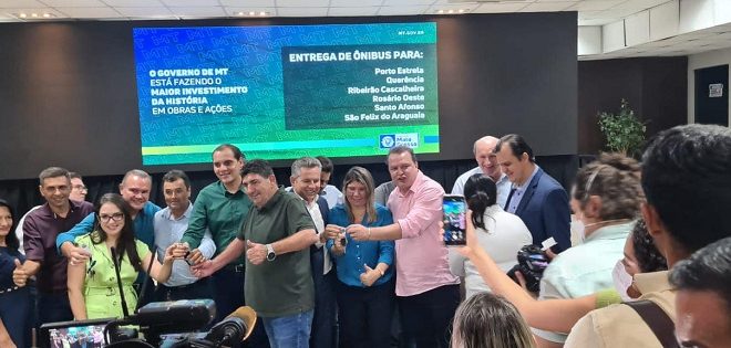 São Félix do Araguaia recebe ônibus escolares