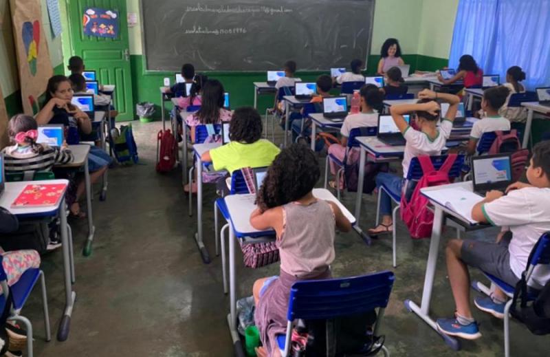 Dr Eugenio enaltece parceria com prefeito e vereadores de Vila Rica para melhorias da educação na escola Tia Ilma