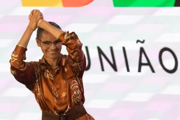 Marina critica “boiadas” de Bolsonaro e promete combate às mudanças climáticas