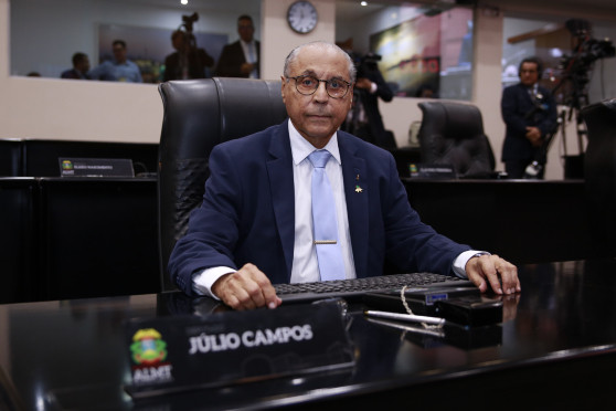 Candidatura sem boa pontuação em pesquisa é suicídio, diz Julio Campos