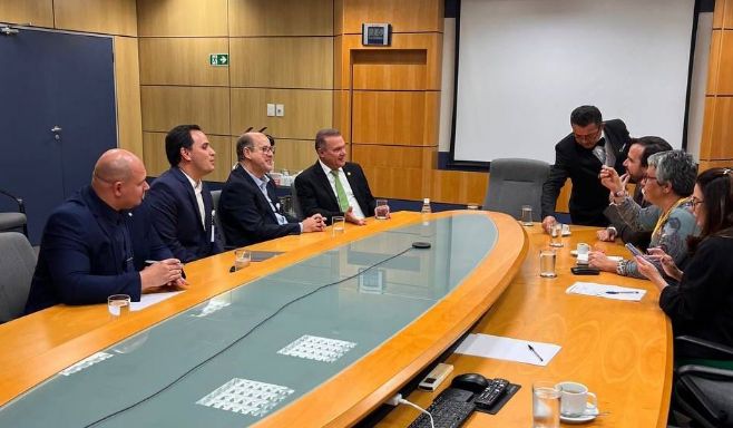 CPI da Telefonia - Relator da CPI, Dr. Eugênio reúne-se em Brasília com presidente da Anatel e cobra melhorias para o Araguaia