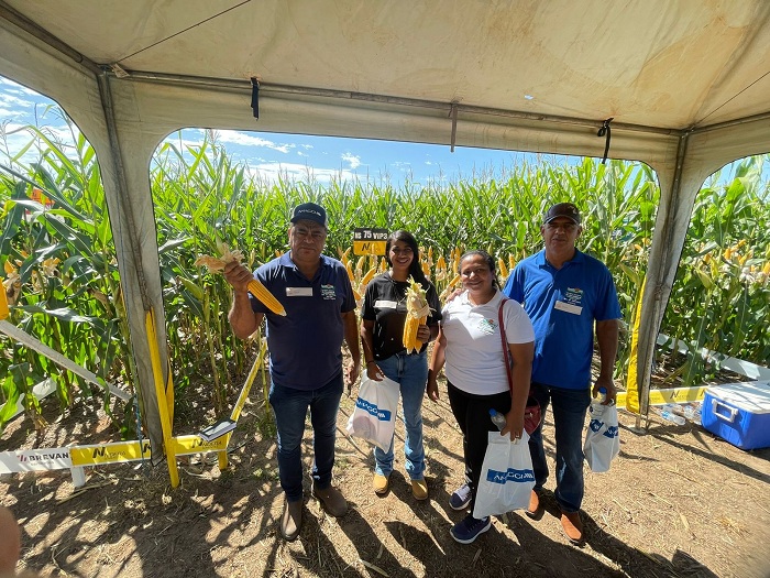 Secretaria Municipal de Agricultura participa de circuito Tecnológico em Espigão do Leste