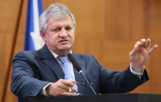 Deputados dizem que Unemat vive 