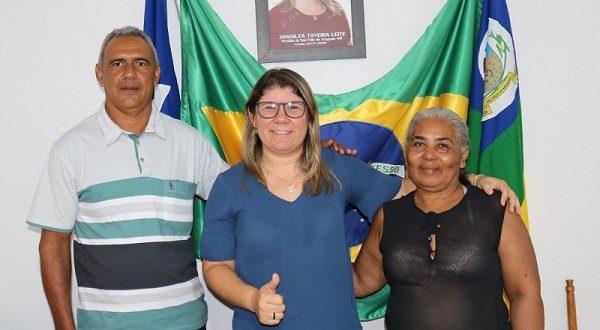 Recebendo os Psicólogos de São Félix do Araguaia-MT, tratando do processo para Conselheiro Tutelar
