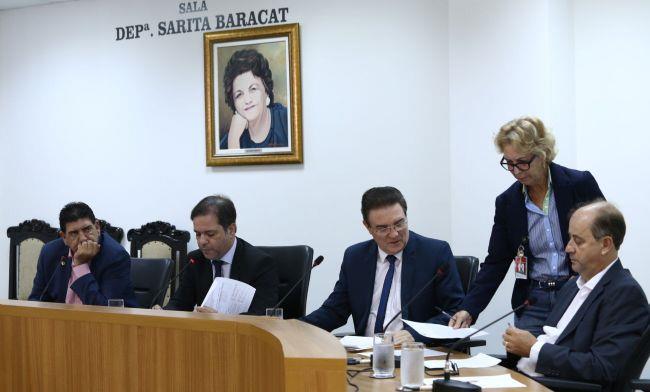 Comissão da ALMT defende criação de Frente Parlamentar Mista em Defesa da Saúde Pública