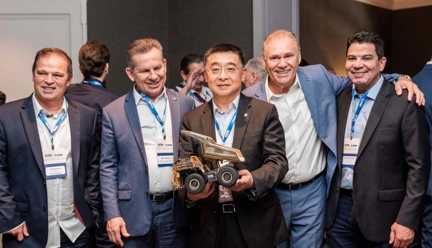 Governador articula vinda de gigante chinesa de máquinas agrícolas para MT