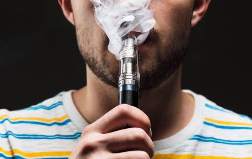 Vapes e anabolizantes impulsionam doenças cardíacas em jovens, diz médico